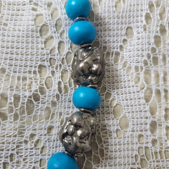 Boho Blue & Silver Chunky Necklace vintage - Full length 22", New with tag - Picture 3 of 4